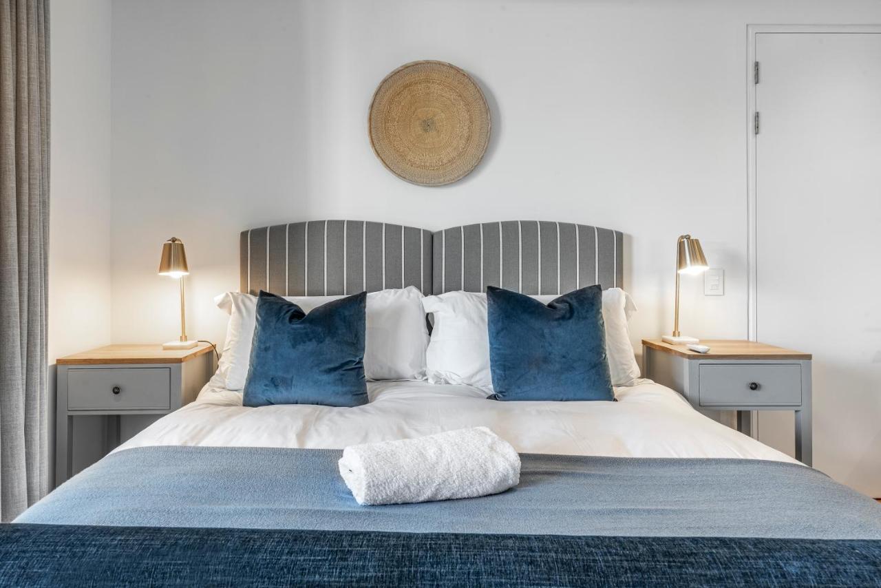 17 Marine, 2 Bedroom Sea-Facing Apt101 Hermanus Eksteriør billede