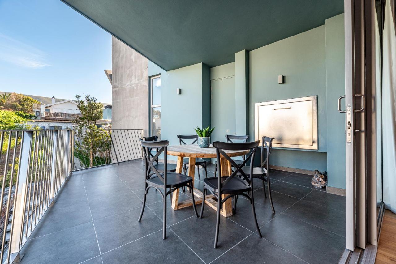17 Marine, 2 Bedroom Sea-Facing Apt101 Hermanus Eksteriør billede