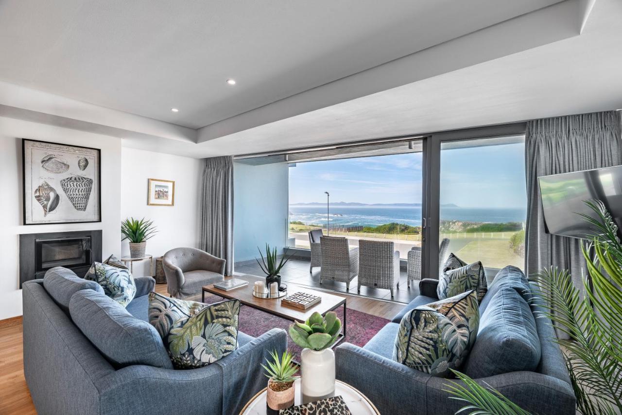 17 Marine, 2 Bedroom Sea-Facing Apt101 Hermanus Eksteriør billede