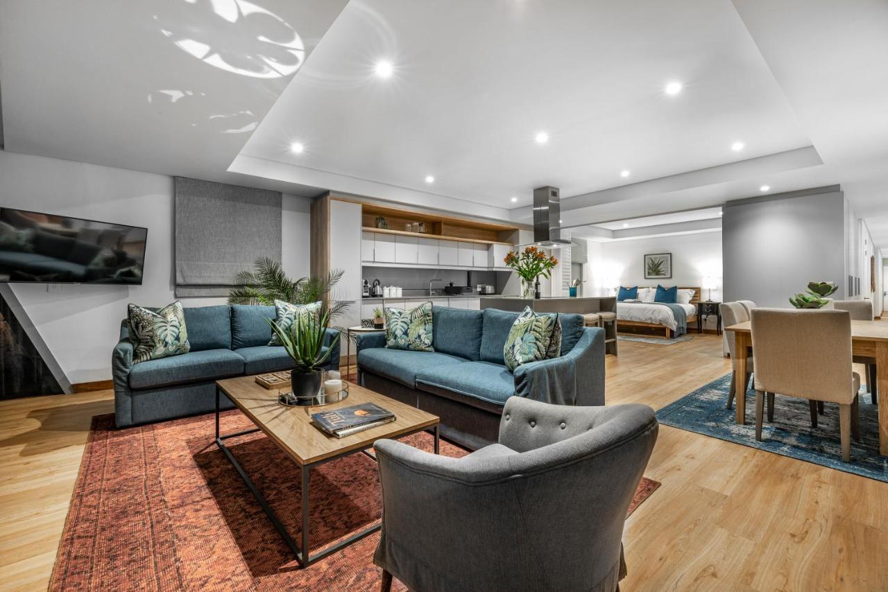 17 Marine, 2 Bedroom Sea-Facing Apt101 Hermanus Eksteriør billede